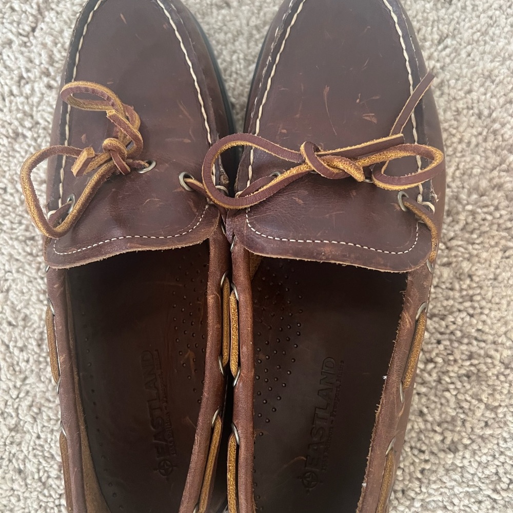 Shoes - Picture 4 of 4